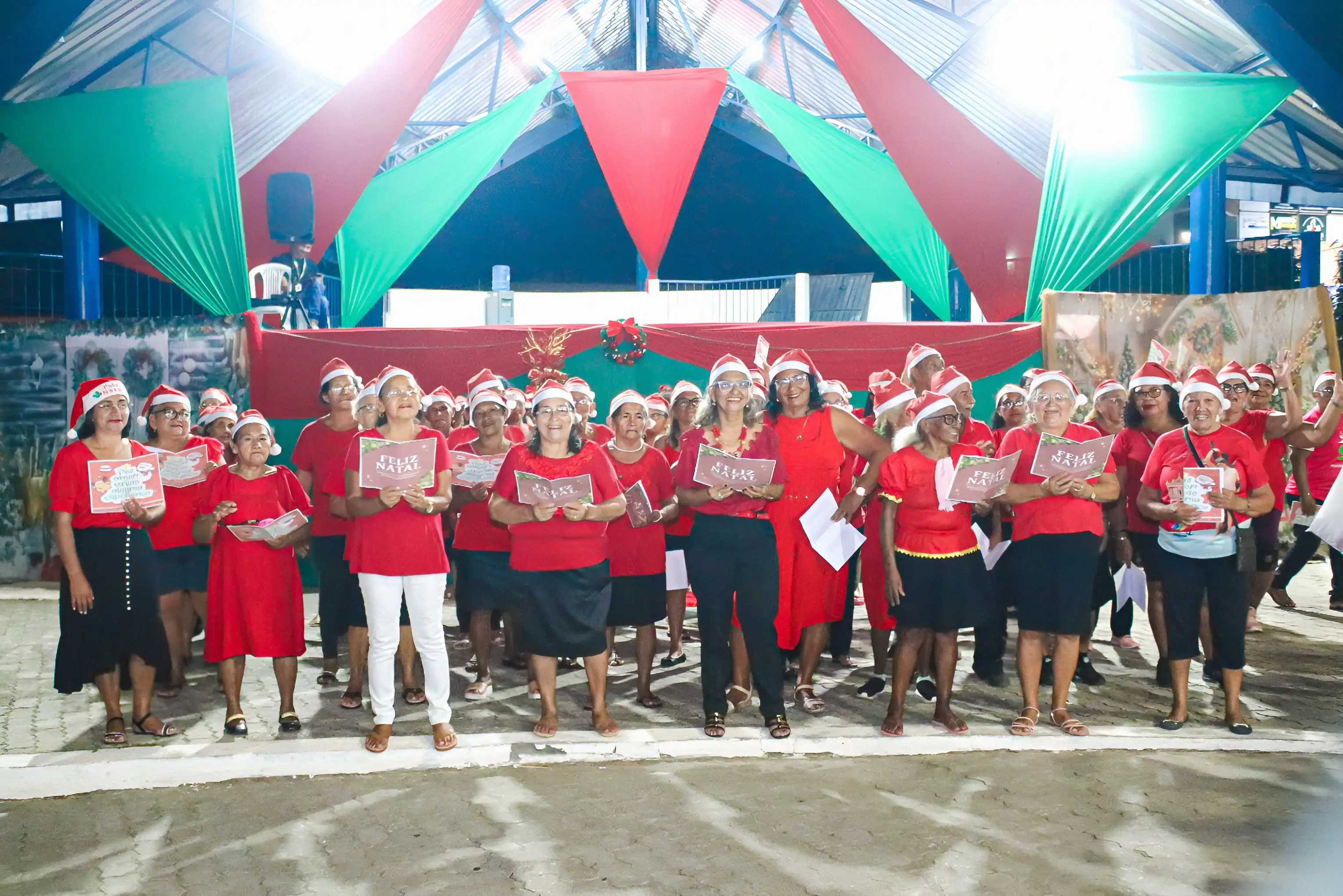 Feira Dulce Quemel Especial de Natal encanta Carutapera com noite de luz e união