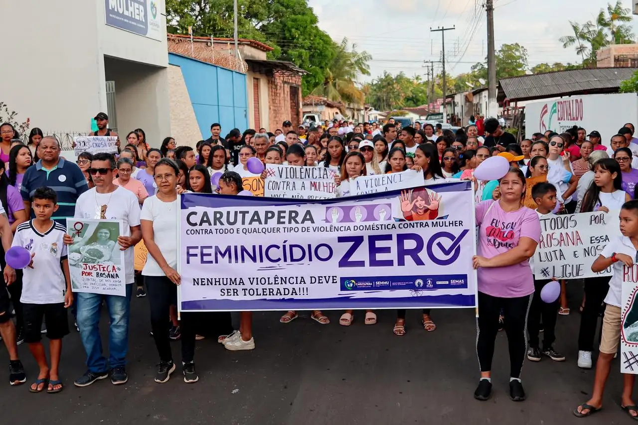 Prefeitura de Carutapera mobiliza comunidade em caminhada contra o feminicídio